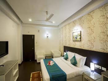 Oyo Rooms Near Cosmos Mall Siliguri Εξωτερικό φωτογραφία